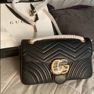 Gucci GG Marmont medium shoulder bag